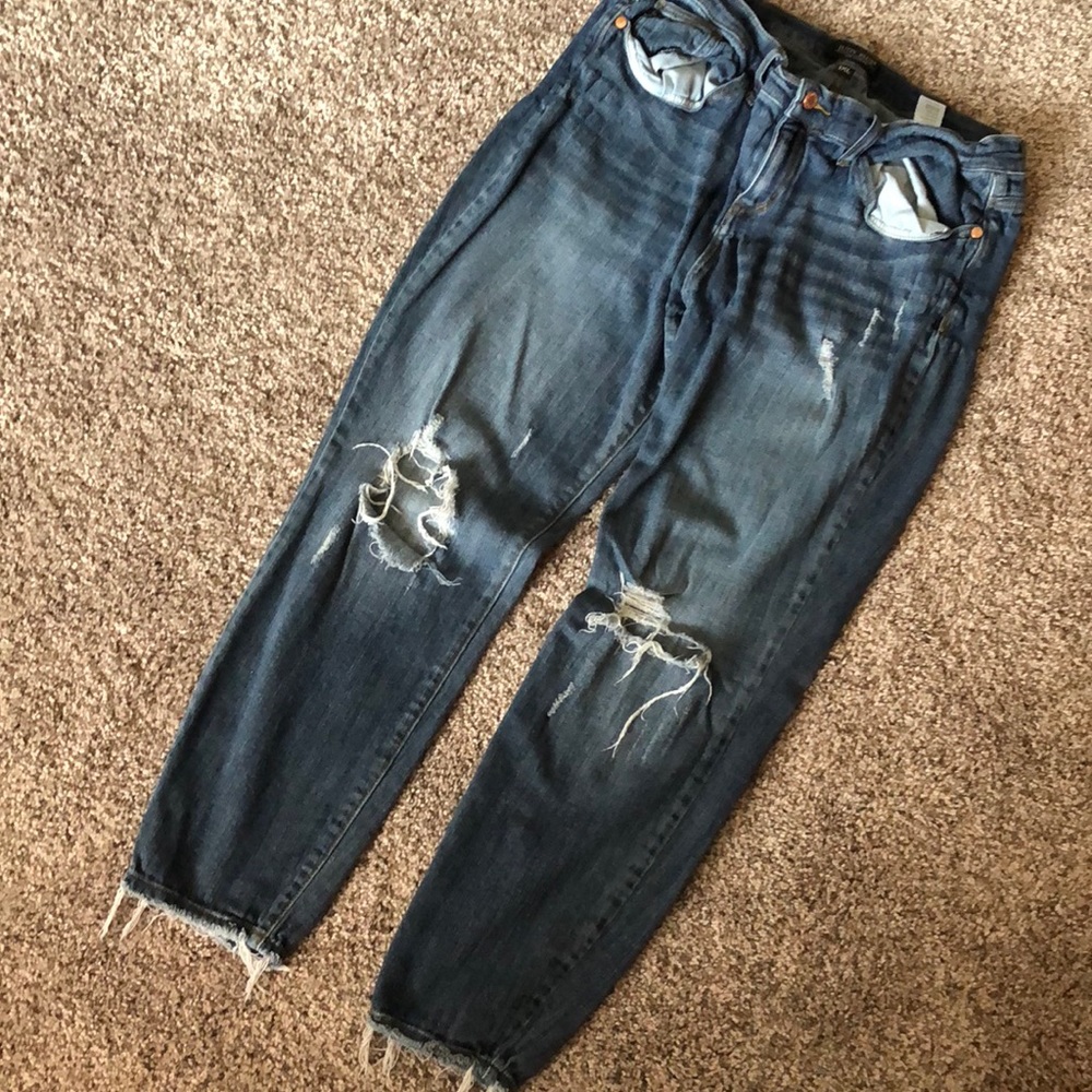 Distressed Judy Blue jeans